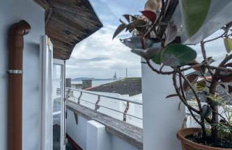 Ático con terraza y vistas al mar. - Foto 26