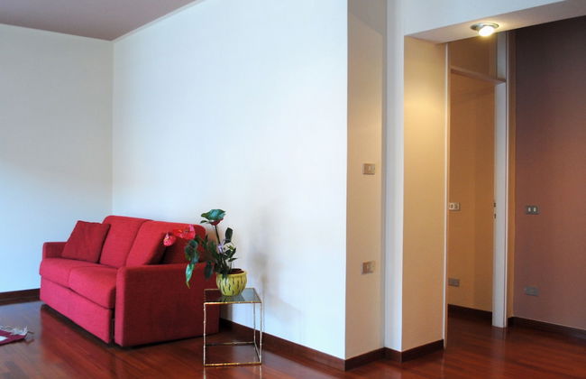 Bnbook - Sesto Calende Train Station - Foto 17