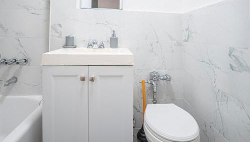 Chic 2BD Upper East Side Retreat - Foto 5, Shower