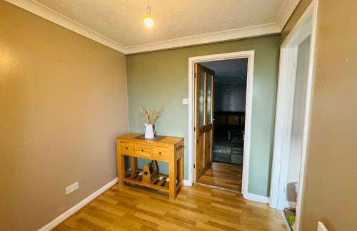 Contractors families free parking Ramsey Road - Foto 16