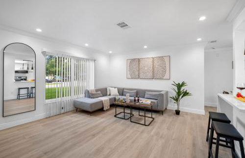 WOW! Pickleball Gym Stylish Modern Living - Foto 6