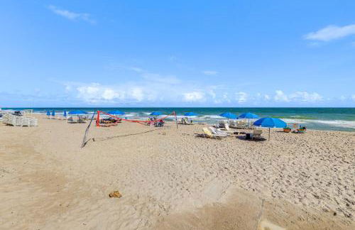 Steps to Sand! 10th-Floor Ocean Manor Unit with Pool - Foto 25