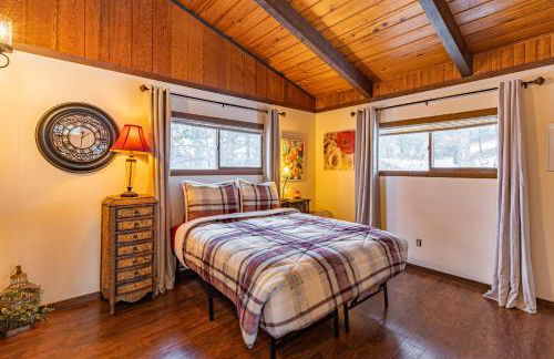 Hilltop Hideaway - Photo 16