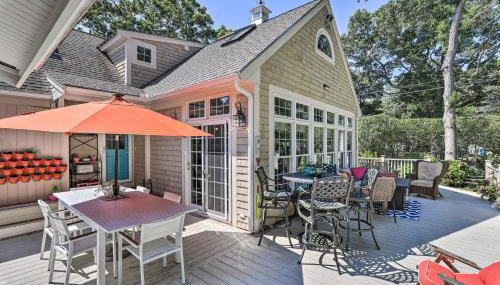 Cape Cod Cottage with Deck, Grill, and Games! - Foto 2
