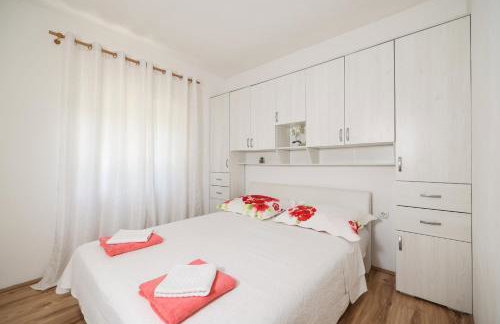 Apartment Ante with Jacuzzi & Seaview - Foto 8