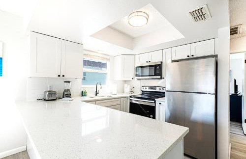 2bd 2ba Beachside E 3Min to Beach Pool! - Foto 14