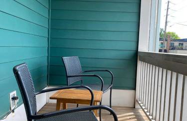 6BR Downtown Side-by-Side Townhomes 2 Garages - Foto 12