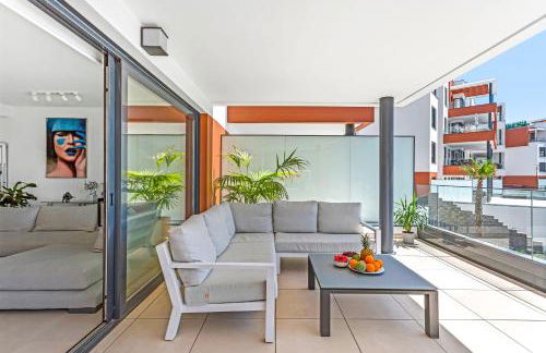 Blue Lady by the Sea - Photo 35