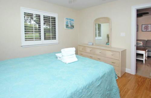 Cute 2 bedroom, 2 bath Condo at Folly Field Beach - Foto 23