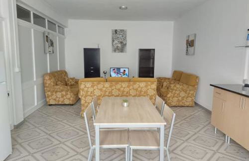 Rua de Baixo Apartments - Photo 8