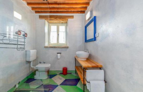 1 Bedroom Beautiful Apartment In Zminj - Photo 17