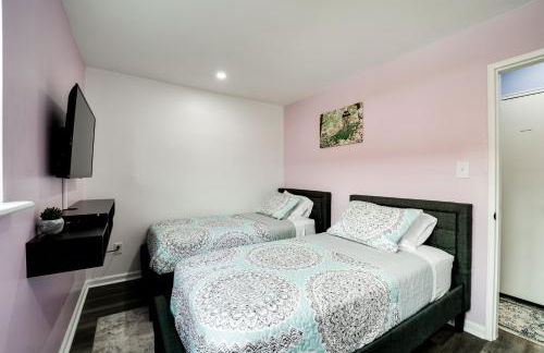 Elegant 4 Bedroom Home with Office and Parking. - Foto 25