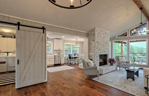 Stunning Modern Rustic Lake Retreat PRVT BOAT SLIP - Foto 4