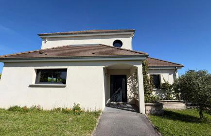 Villa climatisée à Troyes piscine chauffée sans vis à vis et jacuzzi massant - Foto 38