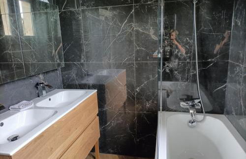 Maison au calme, proche du centre de Landerneau - Foto 33