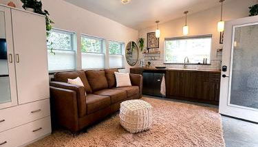 Tiny House Rental in Asheville, NC - The Bat Shack - Foto 2