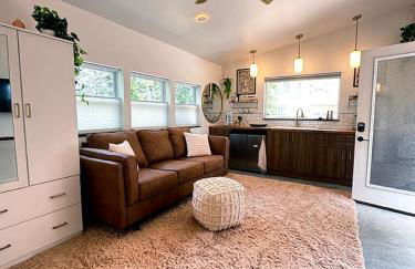 Tiny House Rental in Asheville, NC - The Bat Shack - Foto 2