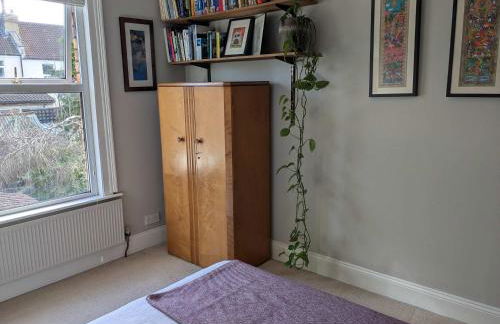 Charming 3-Bedroom House in Bristol with Garden - Perfect for Families - Foto 17