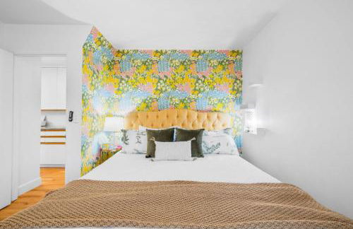 Nature-Inspired Stay with Pool, Fire Pits and More - Foto 46