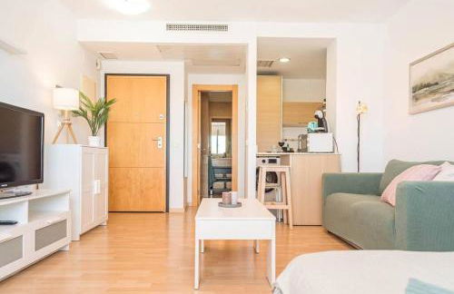 Estudio con vistas y parking - Foto 1