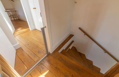 Field Row - Photo 20