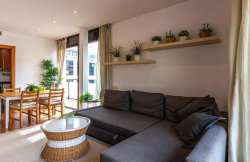 Céntrico apartamento con terraza - Foto 6