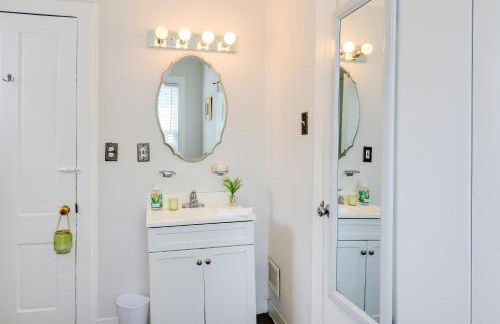 5 Blocks to Beach Apt with Balcony in Ocean Grove! - Foto 17