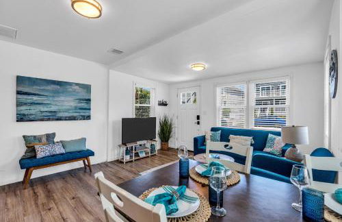 Highly Rated Beach House 35 Blocks to Beach & Main St 6 Badges, Patio, Grill - Foto 1