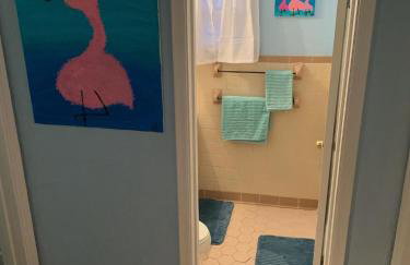 Pink Flamingo at the Beach cottage - Photo 14