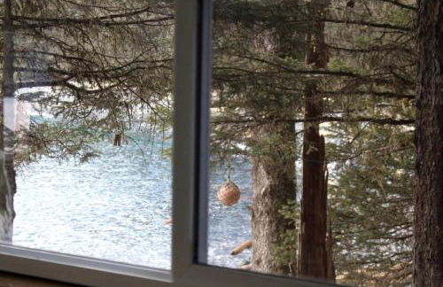 Coastal Camping Cabin with Wood-Burning Stove on Whale Island, Alaska - Foto 10