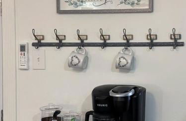 Charming Cottage on 7 acres with Pond - Foto 20