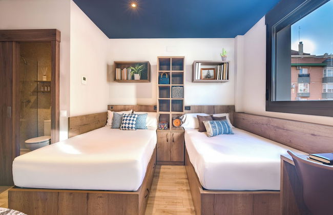 Livensa Living Studios Valencia Marina Real - Photo 11