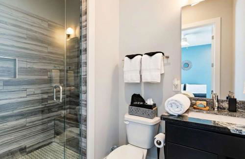 Private Home with Rooftop Game Room near Downtown - Foto 20