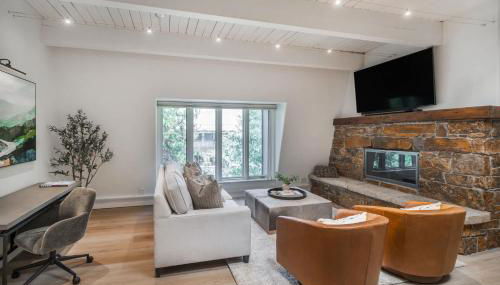 1 Block to Gondola Updated Top-Floor 2BR 2BA - Foto 2