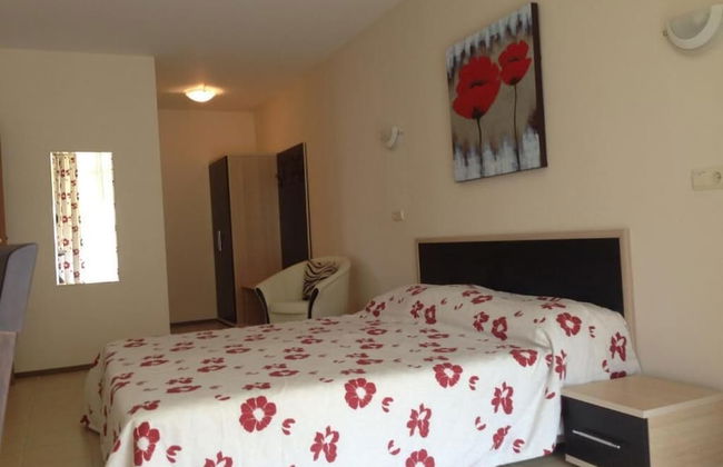 Aheloy Palace Apartments - Photo 16