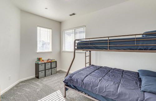 Theater Room, Fireplace Home 5 Mi to Dtwn Reno! - Photo 26