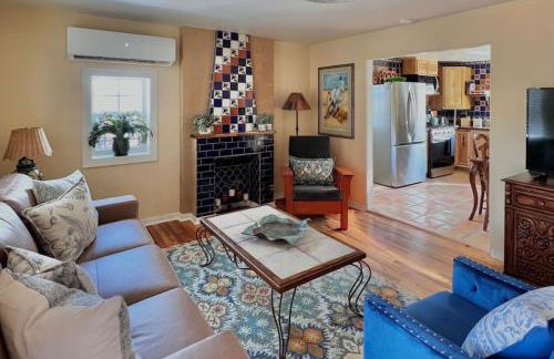 3 bd, Full kitchen, fenced yard, near Field of Dreams - Foto 1