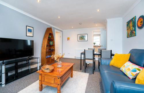 Lovely 3-bedroom flat with free parking - Foto 9
