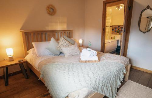 The Old Mill at Barnacre - Cosy cottage with private hot tub & pool access - Foto 46