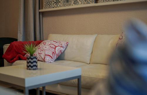 Gemütliche 2-Zi-Whg mit Balkon im Süden von HD - Photo 3