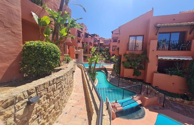 Luxury 2-bed Apartment Elviria - Pool, Sauna & gym - Foto 20