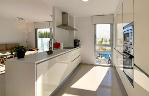 Lovely Home In Alicante - Photo 13