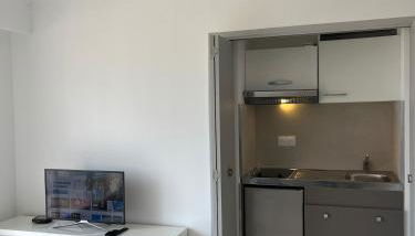 Studio dernier étage rénové - Foto 2