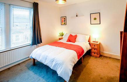 Premium Family Home with PS5 Console and Private Garden - Foto 27