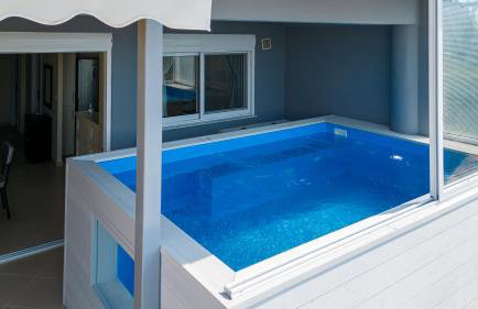 Grand Suites with Private Pools - Photo 78