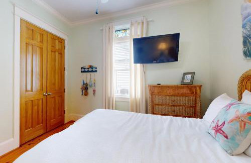 Retreat Steps to Beach Large Deck Family Fun - Foto 19