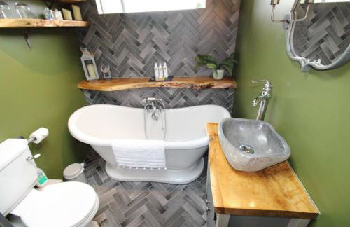 Sledbank Cottage in the Hill, Silecroft an ideal base for a romantic break with hot tub - Foto 18