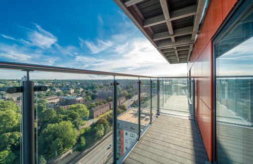 Skyvillion - London River Thames Top Floor Apartments by Woolwich Ferry, Mins to London ExCel, O2 Arena , London City Airport with Parking - Foto 64