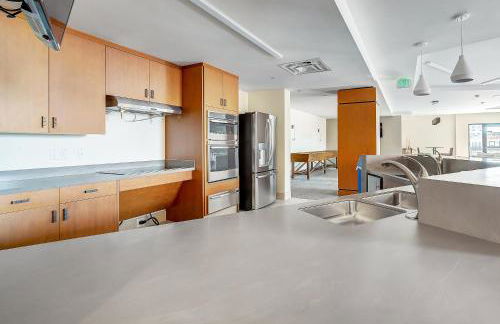 Urban Gallery Loft - King Bed - Larimer Square - Foto 48