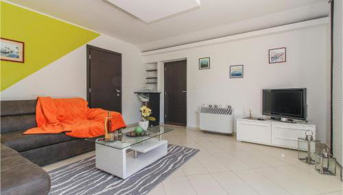 2 Bedroom Lovely Apartment In Gracisce - Foto 4